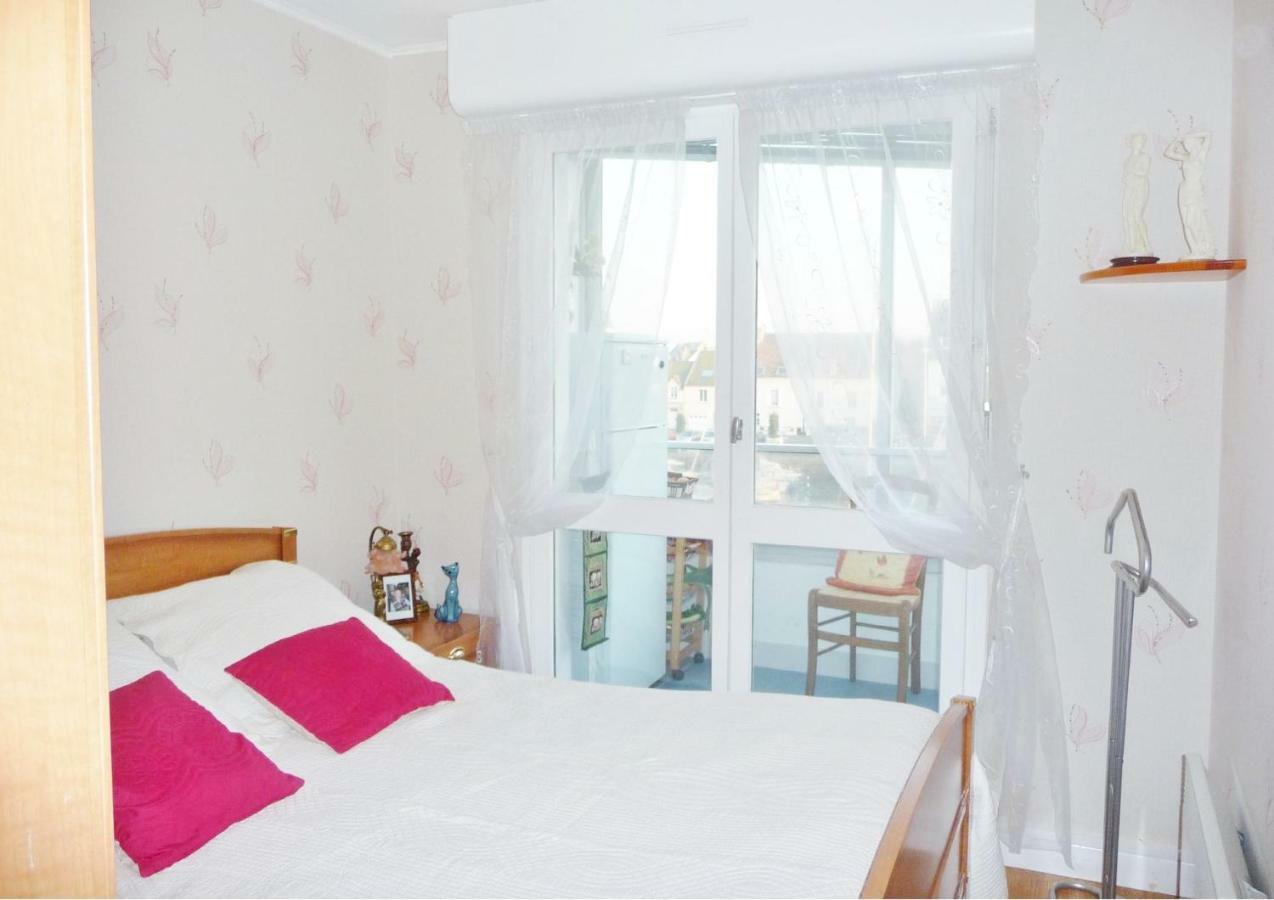 Cap Horn Ensoleille Face Port Apartment Courseulles-sur-Mer Luaran gambar